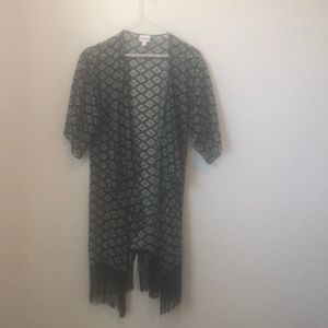 Lularoe Monroe wrap